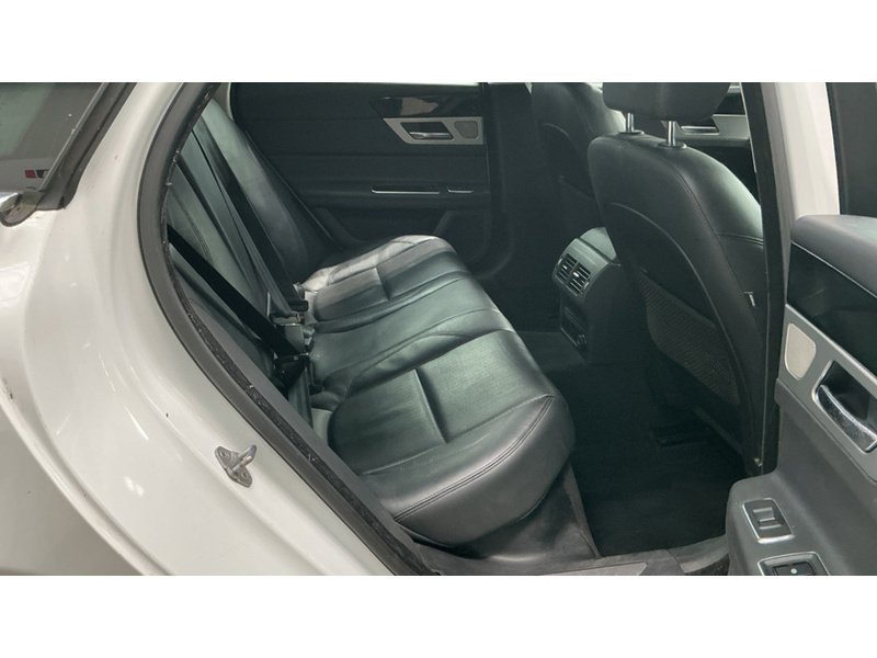 Used Jaguar XF 2016 for sale - 78025104: Photo 8