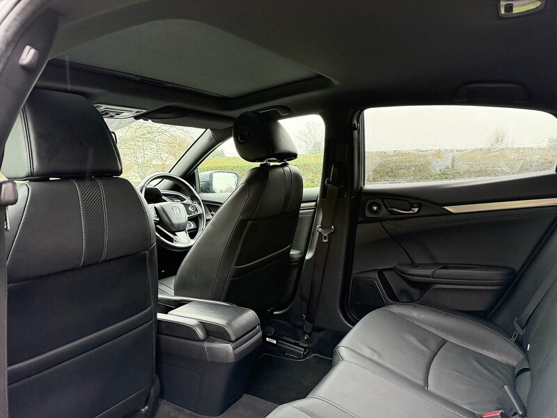 Used Honda Civic 2018 for sale - 77430966: Photo 20