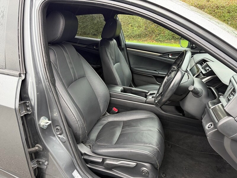 Used Honda Civic 2018 for sale - 77430966: Photo 24