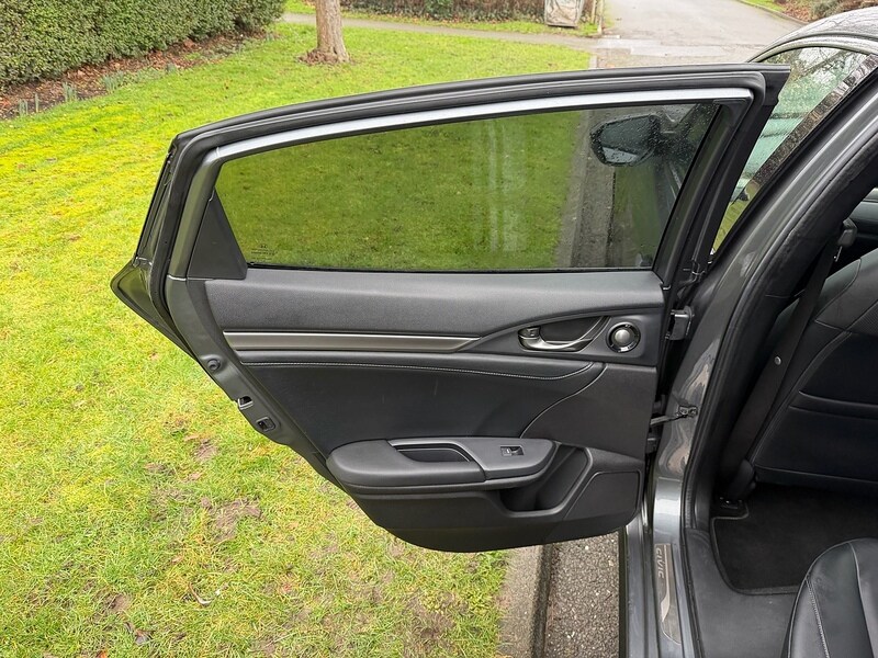 Used Honda Civic 2018 for sale - 77430966: Photo 26