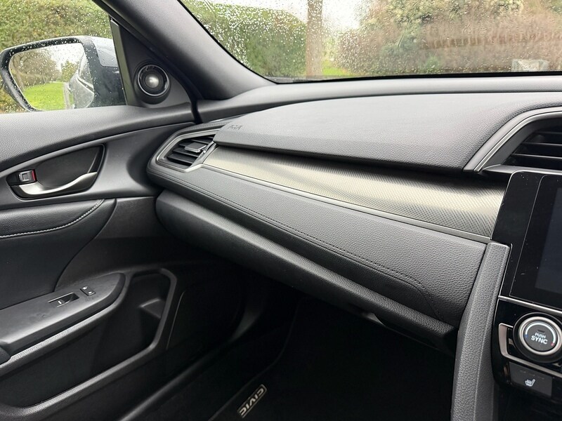 Used Honda Civic 2018 for sale - 77430966: Photo 40