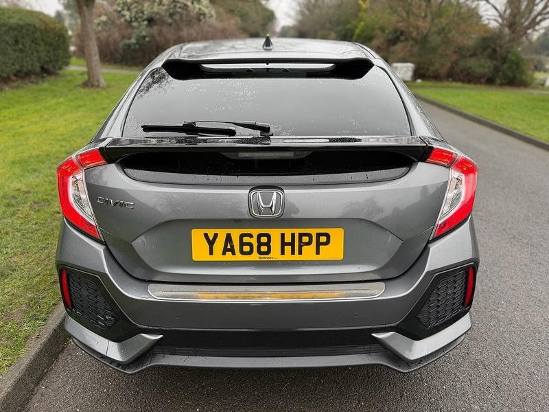 Used Honda Civic 2018 for sale - 77430966: Photo 5