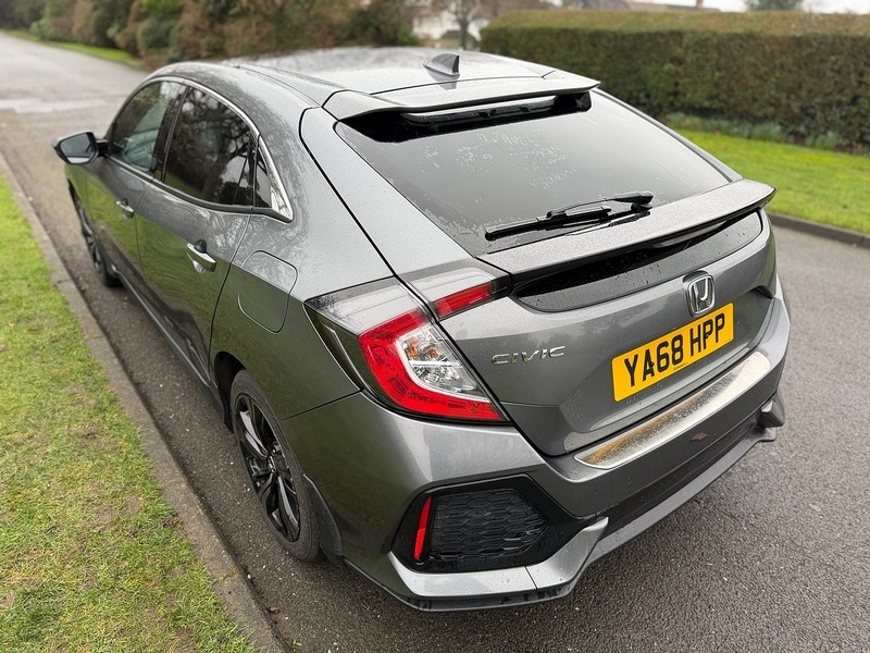 Used Honda Civic 2018 for sale - 77430966: Photo 7