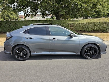 Used Honda Civic 2019 for sale - 79329598: Photo
