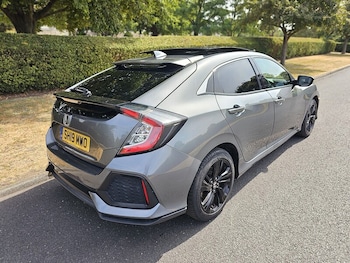 Used Honda Civic 2019 for sale - 79329598: Photo