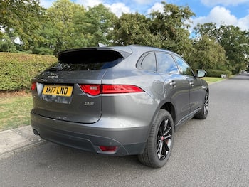 Used Jaguar F-Pace 2017 for sale - 79850998: Photo