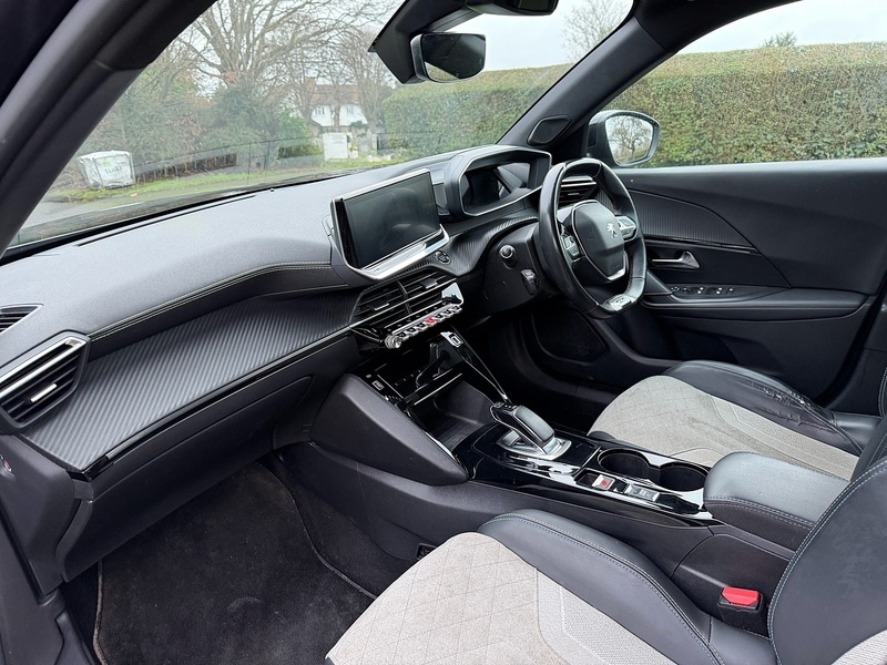 Used Peugeot 2008 2021 for sale - 77384870: Photo 17