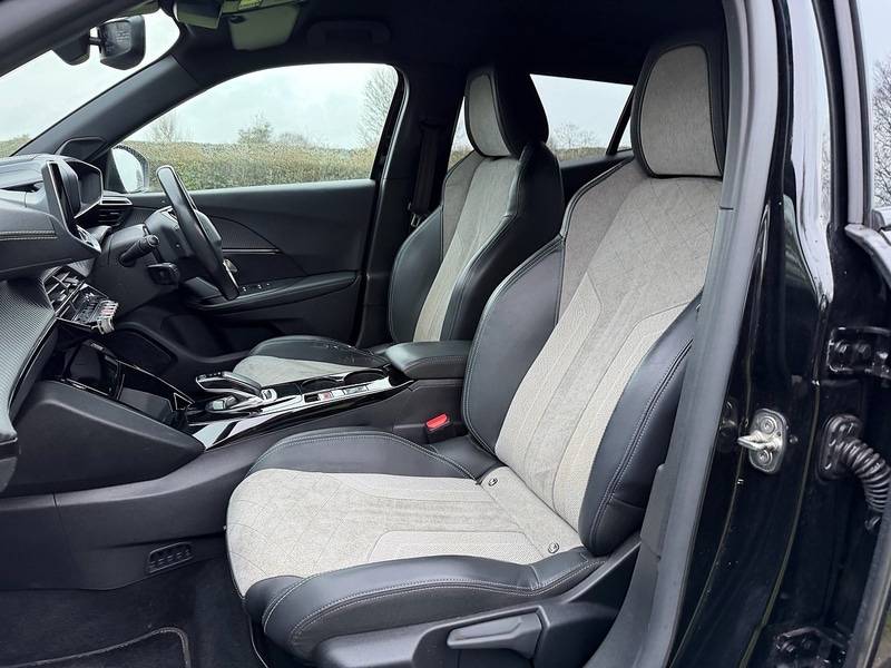 Used Peugeot 2008 2021 for sale - 77384870: Photo 18