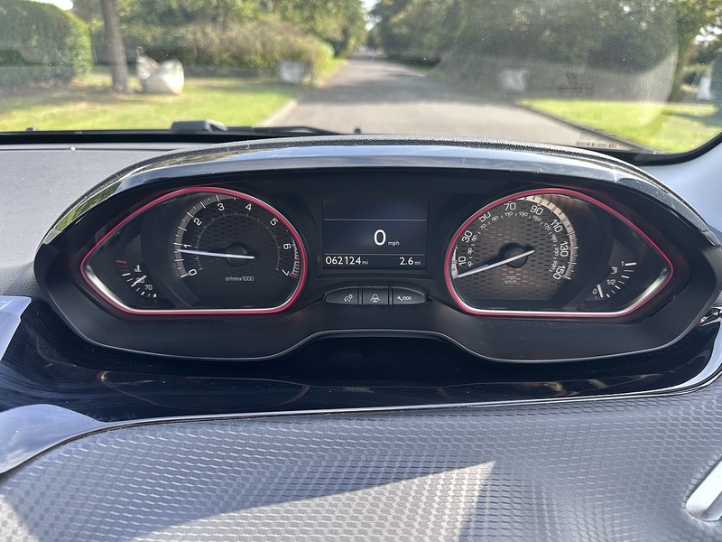 Used Peugeot 2008 2016 for sale - 76576436: Photo 14