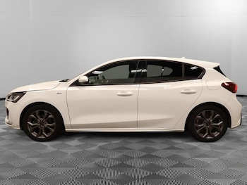Used Ford Focus 2022 for sale - 75604708: Photo