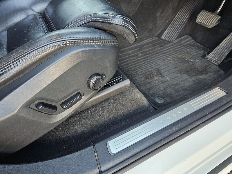 Used Volvo XC90 2017 for sale - 77635240: Photo 33