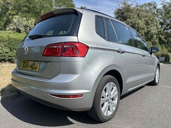 Used Volkswagen Golf SV 2016 for sale - 77084219: Photo