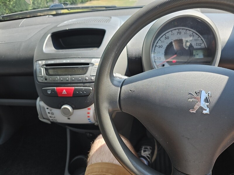 Used Peugeot 107 2009 for sale - 76320067: Photo 12