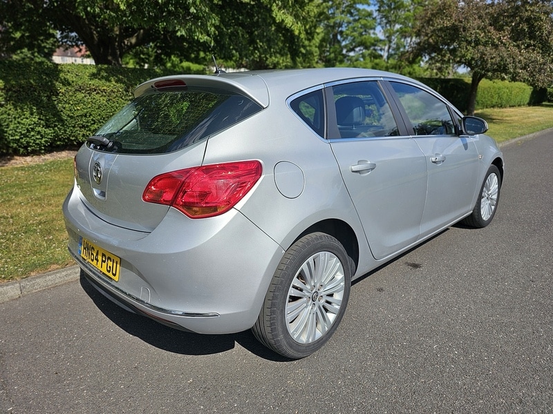 Used Vauxhall Astra 2014 for sale - 76351768: Photo 3