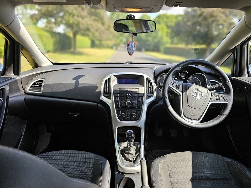 Used Vauxhall Astra 2014 for sale - 76351768: Photo 31