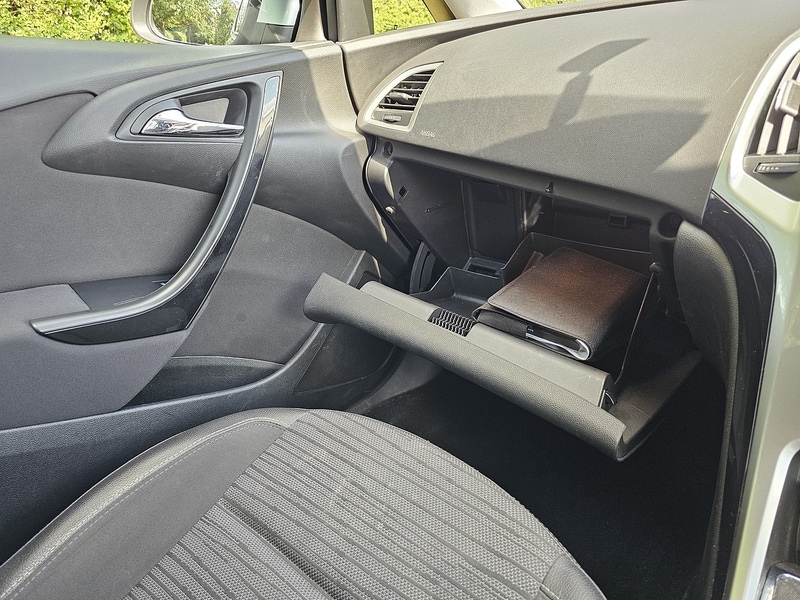 Used Vauxhall Astra 2014 for sale - 76351768: Photo 34