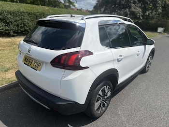 Used Peugeot 2008 2018 for sale - 75597618: Photo