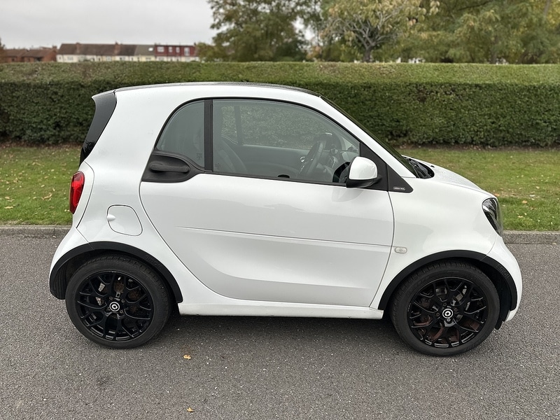 Used smart fortwo 2016 for sale - 76292183: Photo 2
