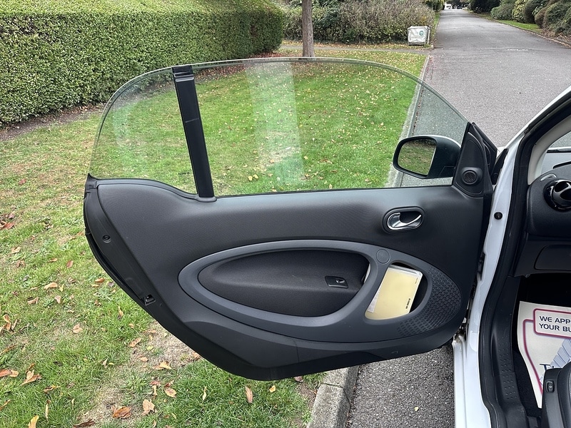 Used smart fortwo 2016 for sale - 76292183: Photo 25