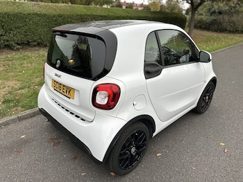 Used smart fortwo 2016 for sale - 76292183: Photo