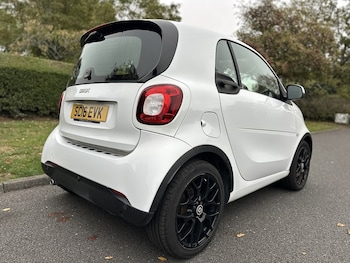Used smart fortwo 2016 for sale - 76292183: Photo