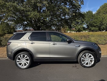 Used Land Rover Discovery Sport 2017 for sale - 79624043: Photo