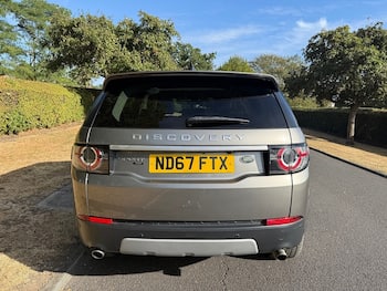 Used Land Rover Discovery Sport 2017 for sale - 79624043: Photo