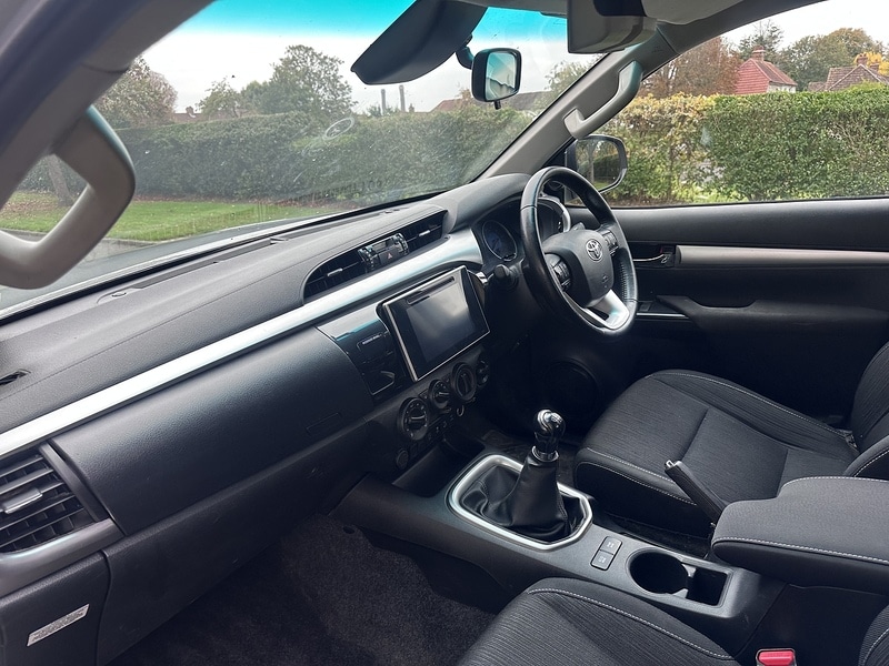 Used Toyota Hilux 2020 for sale - 76492194: Photo 17
