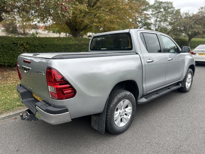 Used Toyota Hilux 2020 for sale - 76492194: Photo 3