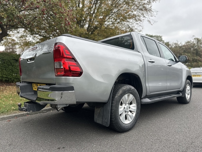 Used Toyota Hilux 2020 for sale - 76492194: Photo 4