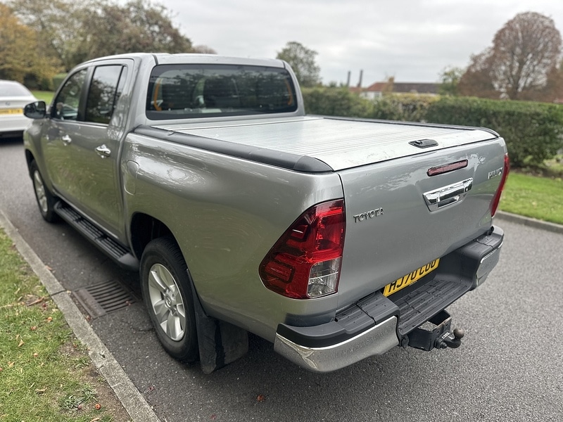 Used Toyota Hilux 2020 for sale - 76492194: Photo 7