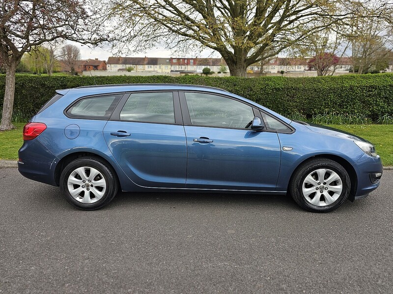 Used Vauxhall Astra 2015 for sale - 78083680: Photo 2