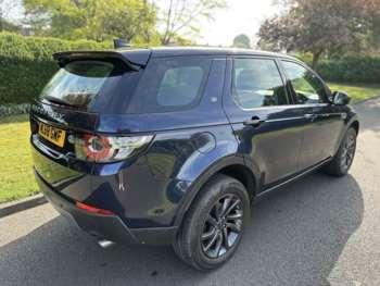 Used Land Rover Discovery Sport 2018 for sale - 74538053: Photo