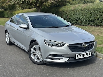 2020 - i Turbo Tech Line Nav 5-Door