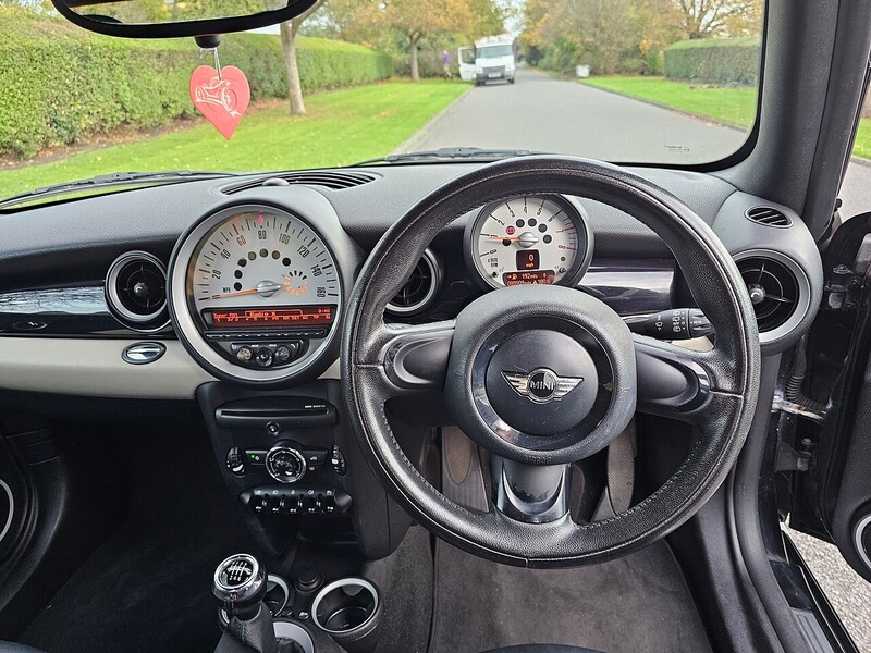 Used MINI Hatch 2011 for sale - 77100125: Photo 11