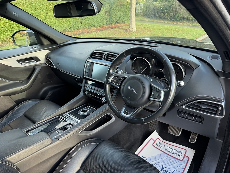 Used Jaguar F-Pace 2017 for sale - 76445908: Photo 21