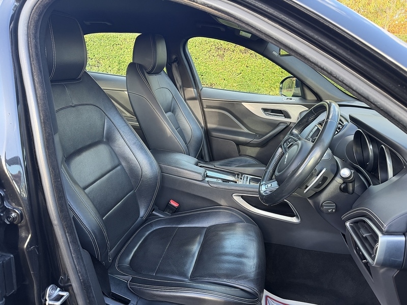 Used Jaguar F-Pace 2017 for sale - 76445908: Photo 22