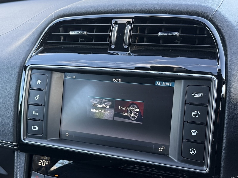 Used Jaguar F-Pace 2017 for sale - 76445908: Photo 35