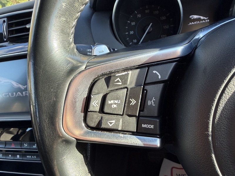 Used Jaguar F-Pace 2017 for sale - 76445908: Photo 41