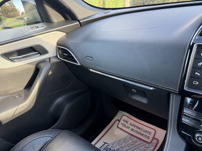 Used Jaguar F-Pace 2017 for sale - 76445908: Photo 46