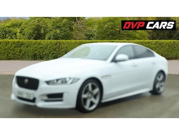 Used Jaguar XE 2017 for sale - 78010852: Photo