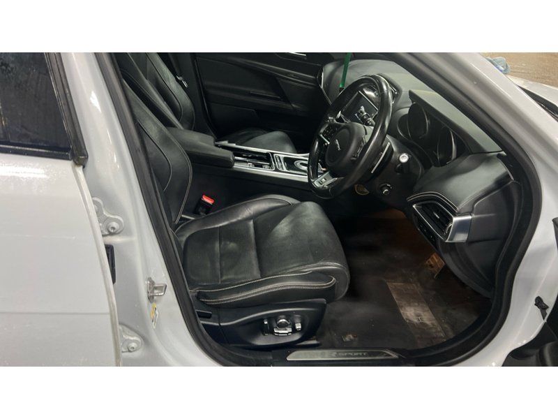 Used Jaguar XE 2017 for sale - 78010852: Photo 7