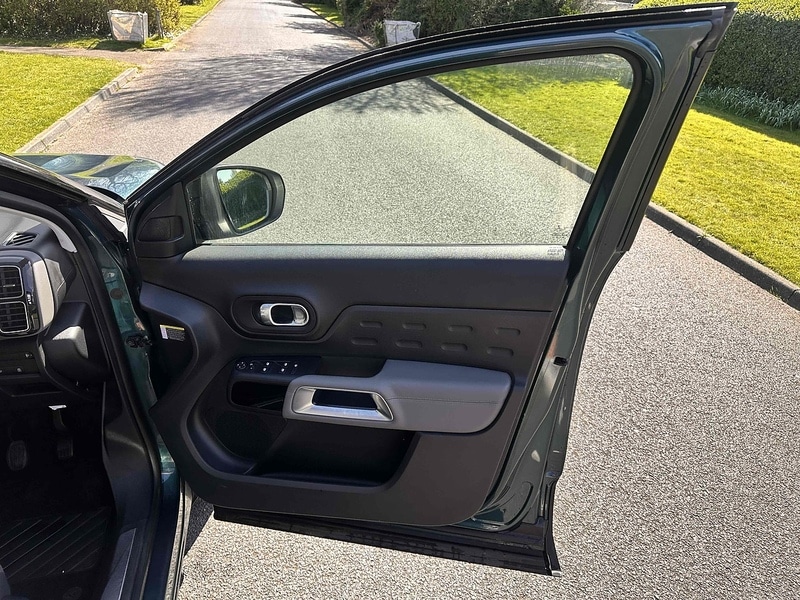 Vehicle 29