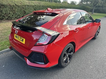 Used Honda Civic 2019 for sale - 76034921: Photo 3