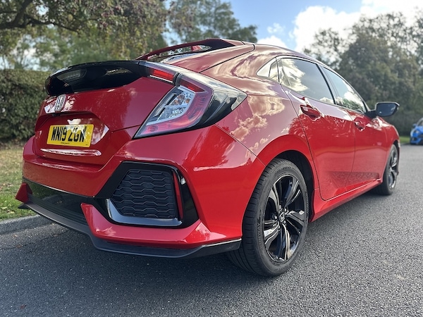 Used Honda Civic 2019 for sale - 76034921: Photo 4
