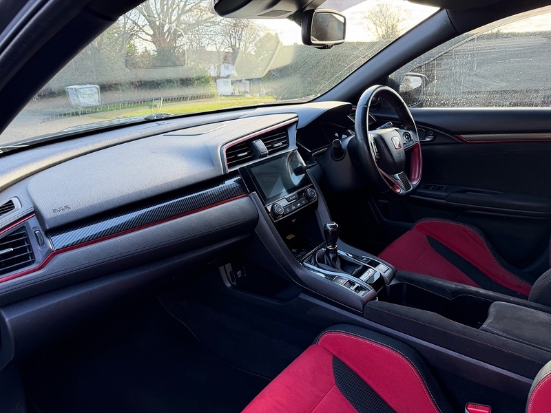 Used Honda Civic 2017 for sale - 77635235: Photo 17