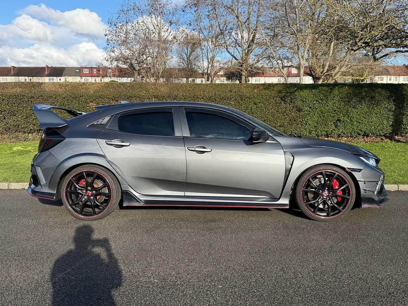 Used Honda Civic 2017 for sale - 77635235: Photo 2