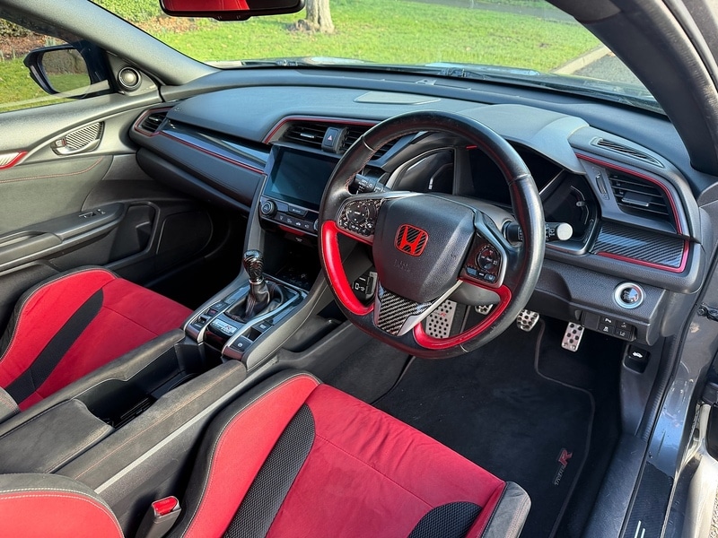 Used Honda Civic 2017 for sale - 77635235: Photo 23