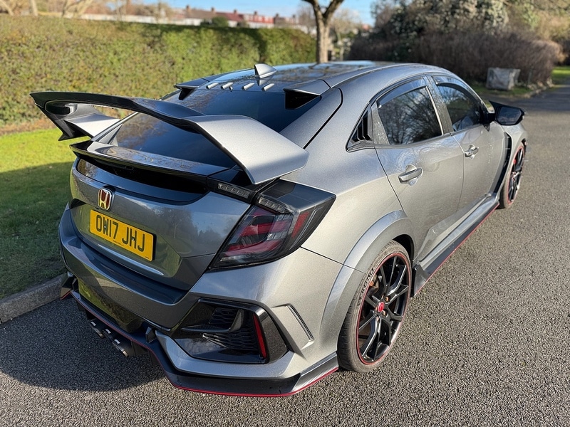 Used Honda Civic 2017 for sale - 77635235: Photo 3