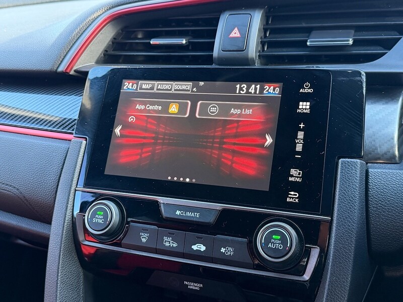 Used Honda Civic 2017 for sale - 77635235: Photo 69